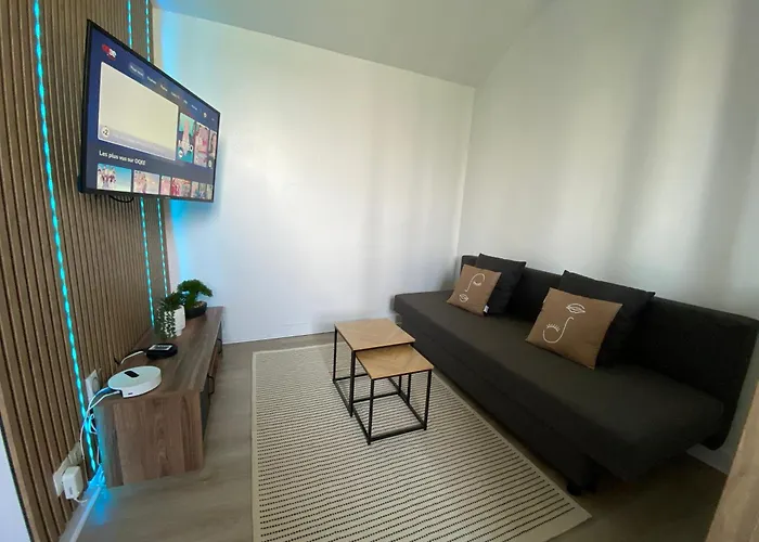 Joli Studio Lumineux Et Moderne